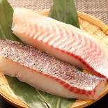 お歳暮 トロのような脂ノリ！沼津産さしみ用マダイ　約130g×2袋(皮引き済み) 約130g×2袋 果物や野菜などのお取り寄せ宅配食材通販産地直送アウル