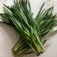 1番ニラ　2025年　FARMABE 20束2kg 1番ニラ　10束1kg×2 果物や野菜などのお取り寄せ宅配食材通販産地直送アウル