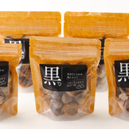 【超！お得セール！！】フルーティな甘み　あきたしらかみ黒にんにく　100ｇ×10袋 1kg  （1袋100g×10袋） 果物や野菜などのお取り寄せ宅配食材通販産地直送アウル