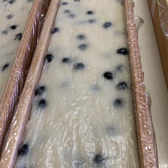 自社生産の黒豆たっぷりの杵つき餅！８枚/1袋×３袋 8枚/1袋×３袋 米・穀物/餅通販
