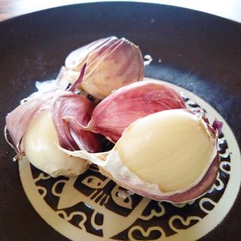 【全国一律送料】プレミアムにんにく特大粒のみ!【農薬不使用】昔ながらの自然乾燥 プレミアム平戸にんにく　500ｇ　送料込み 野菜/にんにく通販