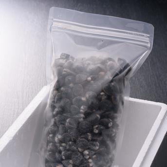 【送料無料】冷凍しじみLサイズ3.6ｋｇ（900ｇ×４）（砂抜き済み） チャック付きパック入り 宍道湖産大和しじみ【北海道・沖縄へ発送不可】 宍道湖産大和しじみLサイズ900ｇ×4【砂抜き済み】 魚介類/しじみ通販