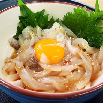 スルメイカ（冷凍）大　４杯×約400-499ｇ　個包装　お刺身OK！　塩辛作るならおすすめなサイズ感 大　４杯×約400-499ｇ 魚介類/イカ通販