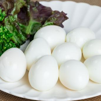 うずらの水煮卵1kg（固形量）×1袋 約100個  【業務用】 1kg 卵/うずら卵通販