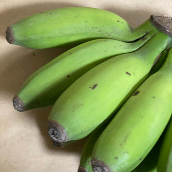 沖縄🏝太陽をたくさん浴びて育った🍌島バナナ約1.1kg 約1.1kg 果物/バナナ通販