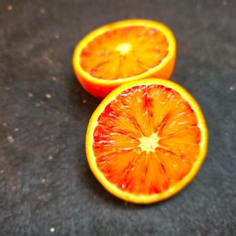 箱込約5㌔　熟成ブラッドオレンジ　味と紅が濃い 箱込約5㌔　ブラッドオレンジ贈答 果物/その他柑橘類通販