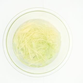 【送料込み】  シャキシャキ！青パパイヤ１キロ（農薬不使用） 1キロ 野菜/その他野菜通販