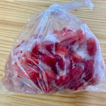 訳あり特価】冷凍いちご（紅ほっぺ）4kg | 果物/いちご 産直