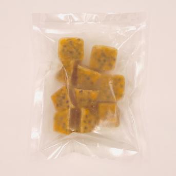【PaCune】パキュ～ン パッションフルーツキューブ１０個入り/袋 果物/パッションフルーツ通販