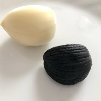 【黒の誘惑】濃厚とろあま〜♡青森の熟成黒にんにく黒玉王250g【送料無料】 【熟成】黒にんにくバラ250g 野菜/野菜の加工品通販