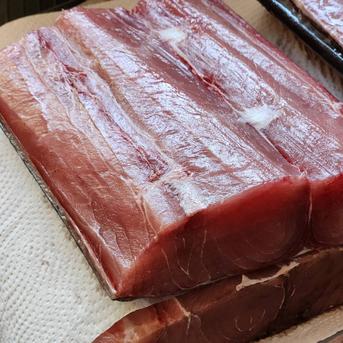 長崎近海　バショウカジキおろし身 おろし身皮付き1㎏ 魚介類/その他魚介通販