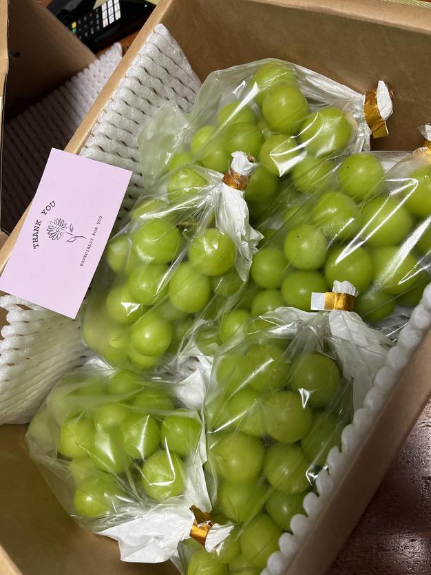 4kg シャインマスカット　果物　お得　訳あり 2箱セット　値下げ 4kgシャインマスカット 果物 2kg×2箱 お得 訳あり｜Yahoo!フリマ