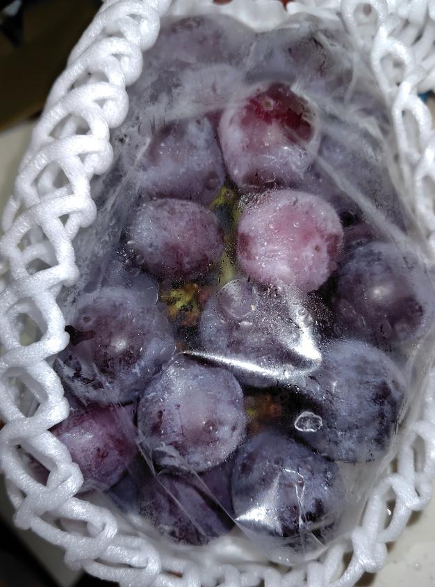 家庭用《クイーンニーナ》 3-6房 | 果物/ぶどう 産直アウル 農家から