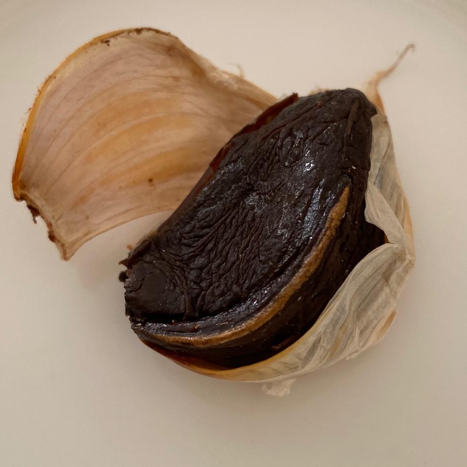 熟成黒にんにく 2玉 2週間分 野菜 にんにく Owl アウル 農家から直接野菜などの食材を購入できる産地直送の宅配通販サイト